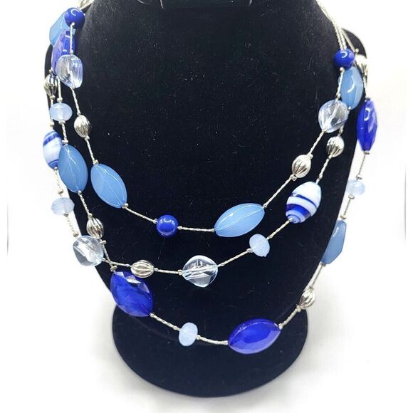 Avenue Triple Strand Beaded Floating Station Necklace 21 in - Picture 1 of 5